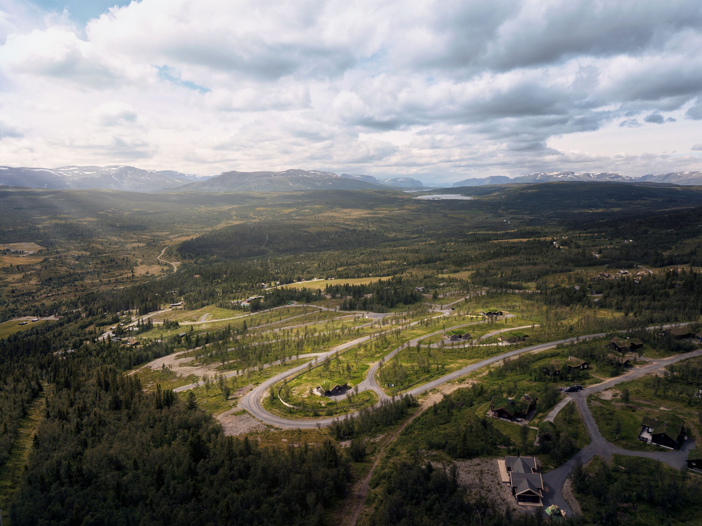 Flyfoto over Brakastølen og Vaset i Valdres
